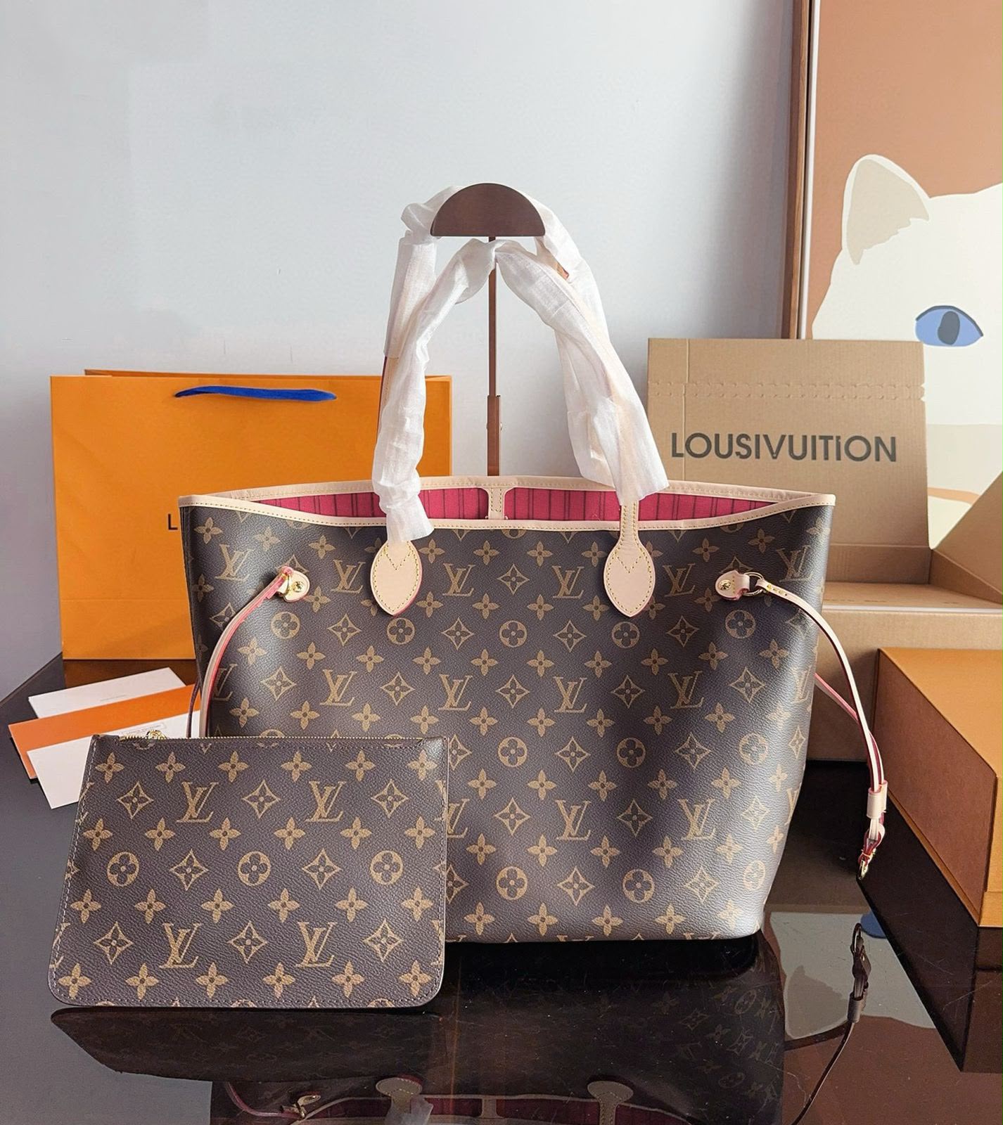 Luxury Checkered Tote Bag with Matching Pouch for Women