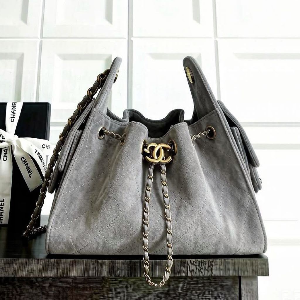 Quilted Drawstring Bucket Bag 28 cm - Grey