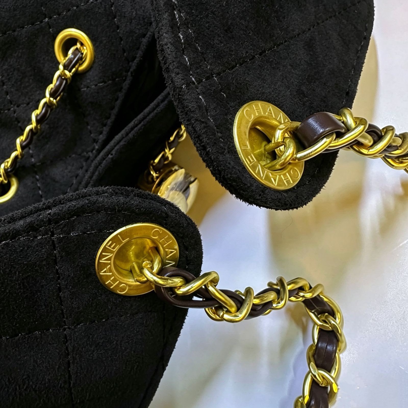 Quilted Drawstring Bucket Bag 28 cm