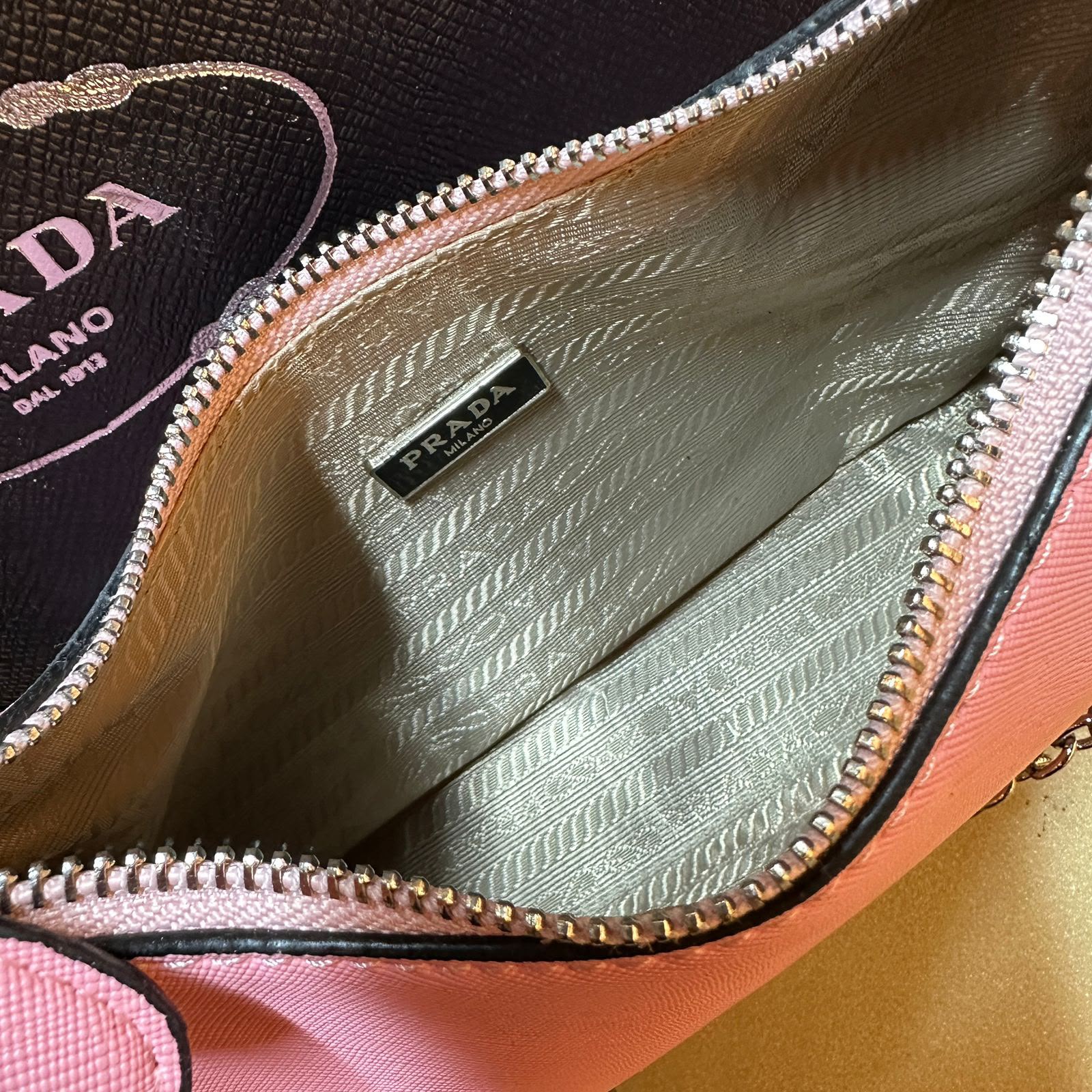 22cm Chain Shoulder Bag with Mini Pouch
