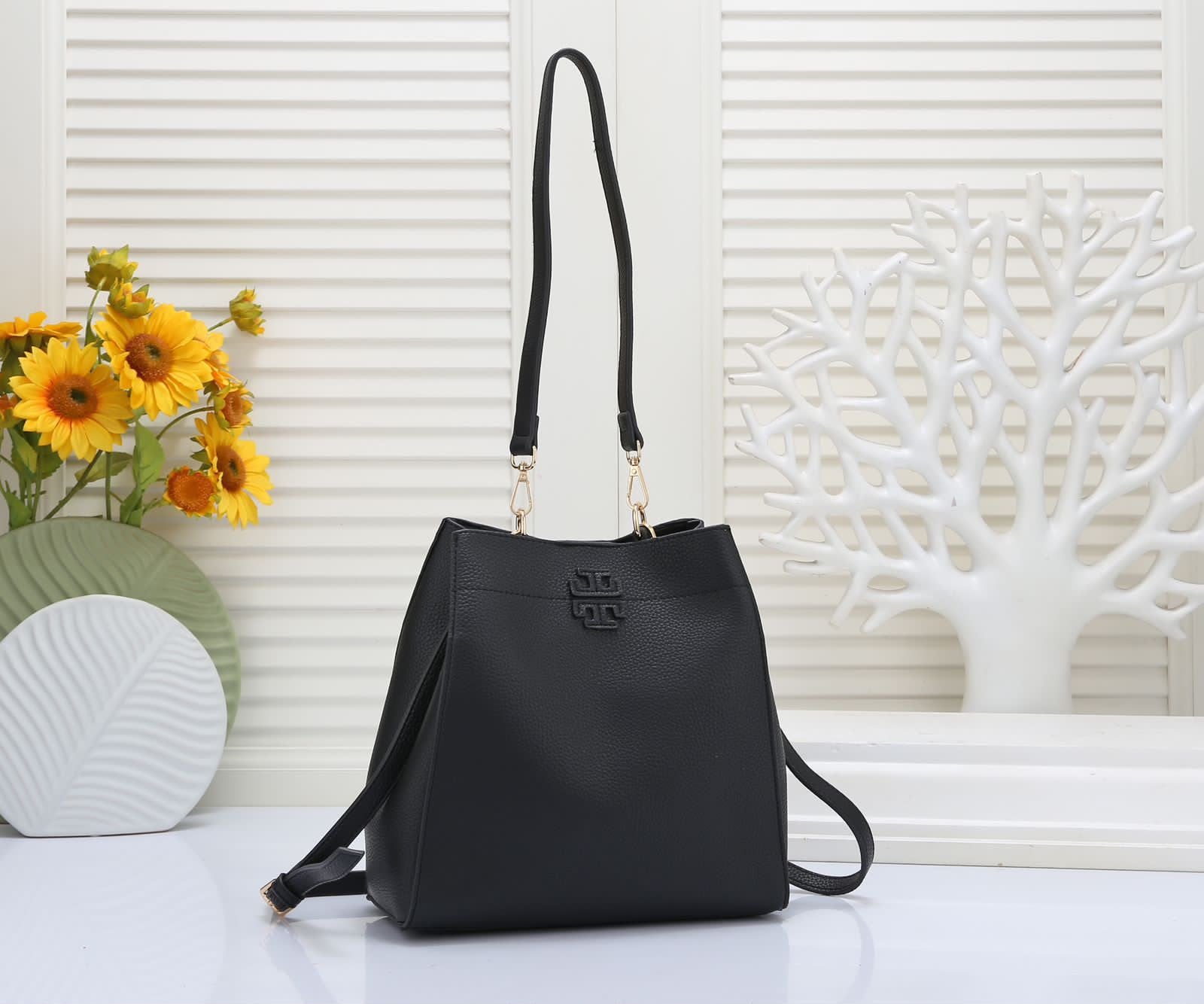 Elegant 30cm women's shoulder handbag in Black